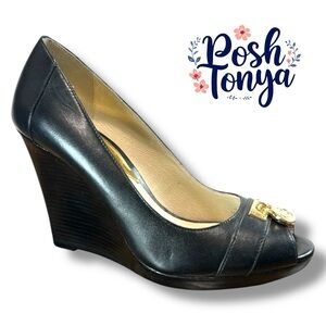 Michael Michael Kors Hamilton Black Leather Wedge Heels Logo Lock Detail, Sz 8.5